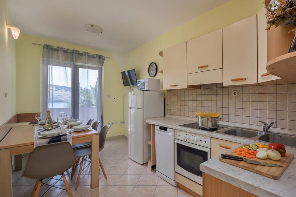 Kitchen and dining area