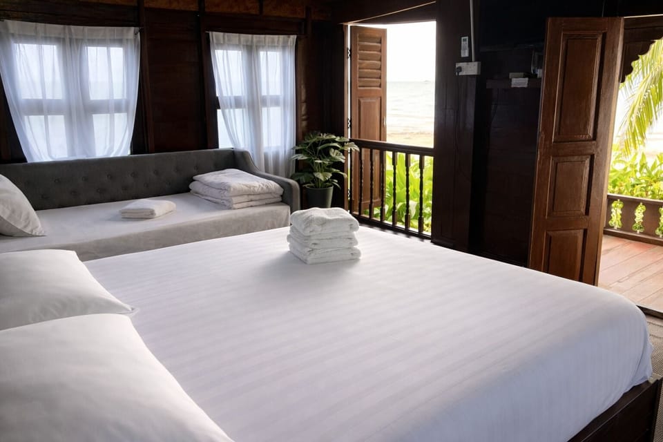 Family Villa, Beach View | Free WiFi, bed sheets