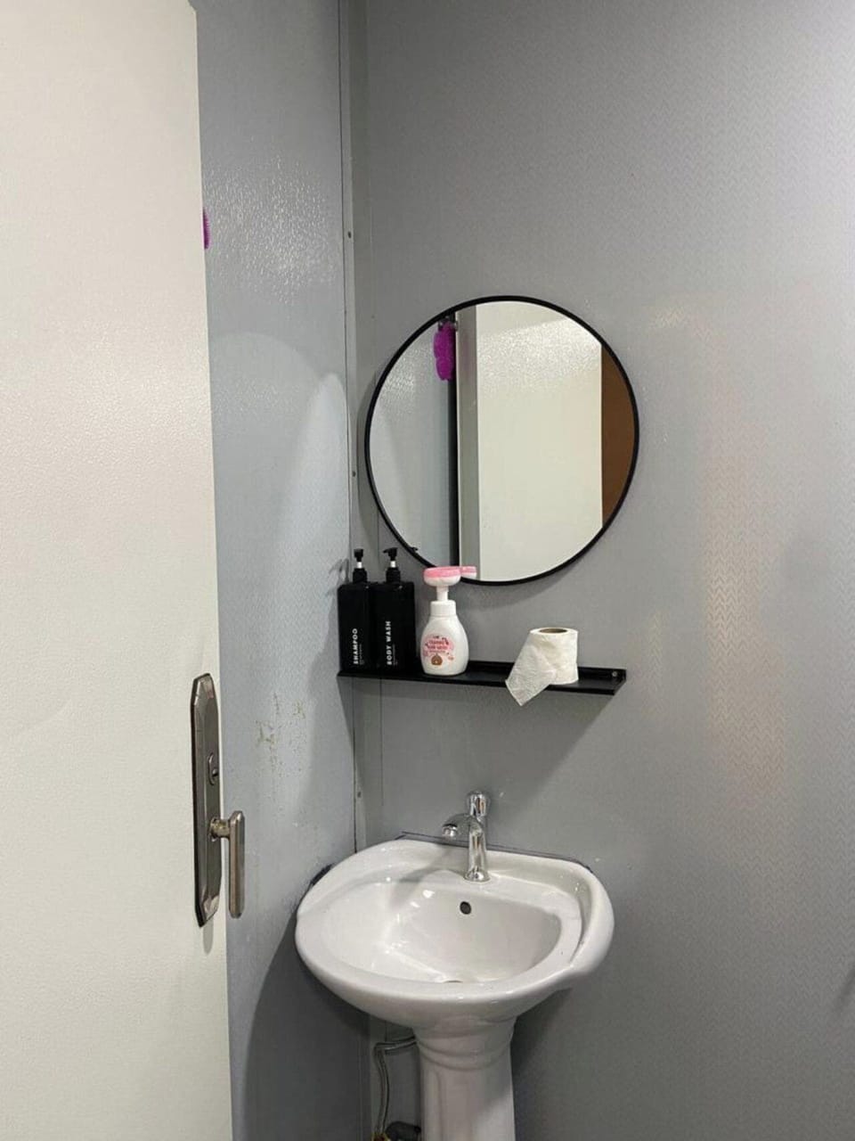 Family Suite, Sea View | Bathroom | Shower, hair dryer, bidet, towels