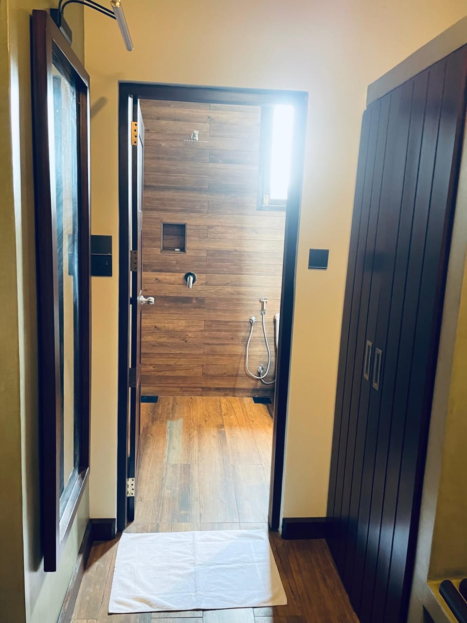 Deluxe Double Room | Bathroom | Bidet