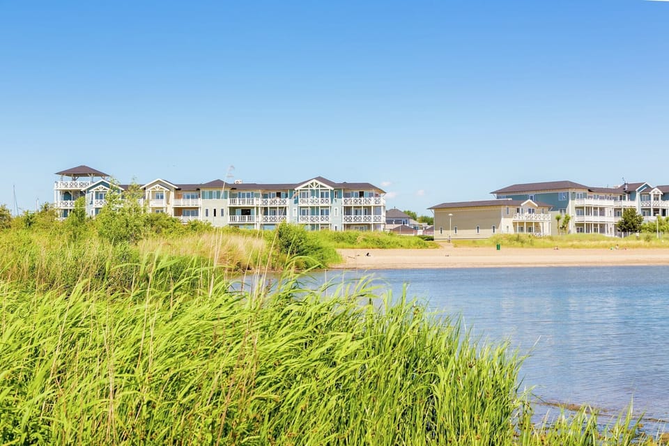 Immediate Surroundings [summer] (<1 km)