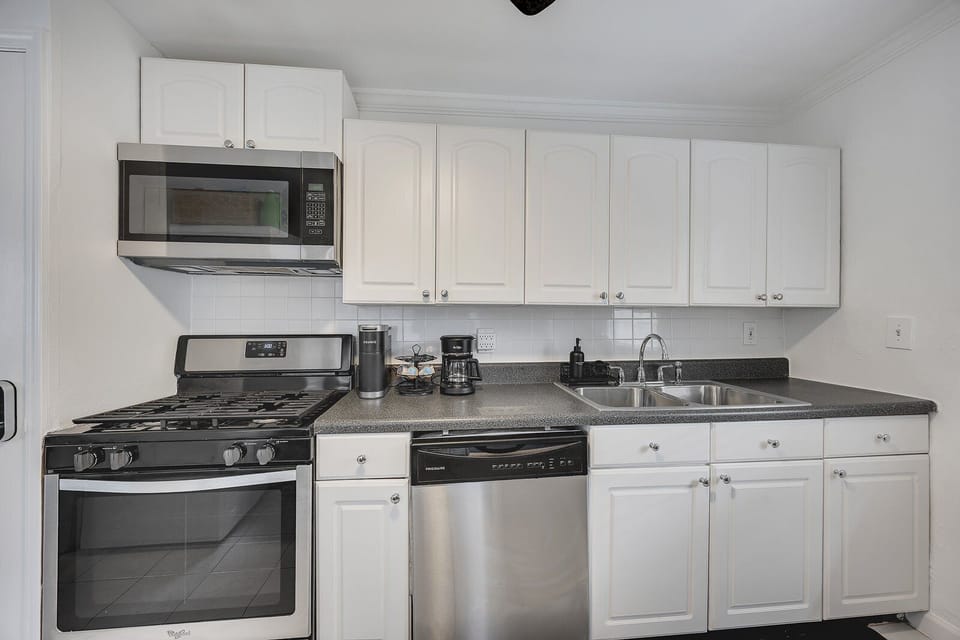 Kitchen - Appliances