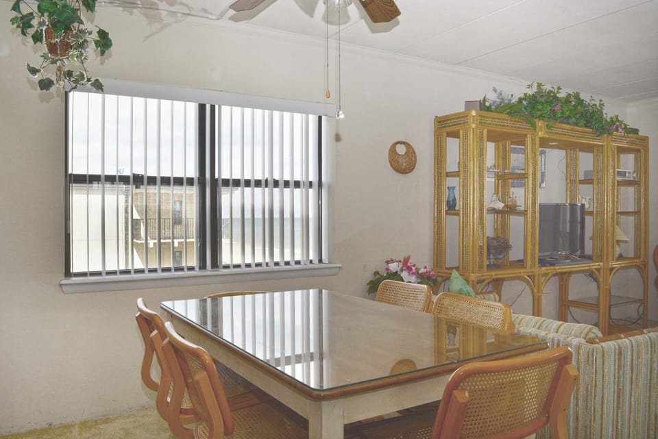 DINING-AREA