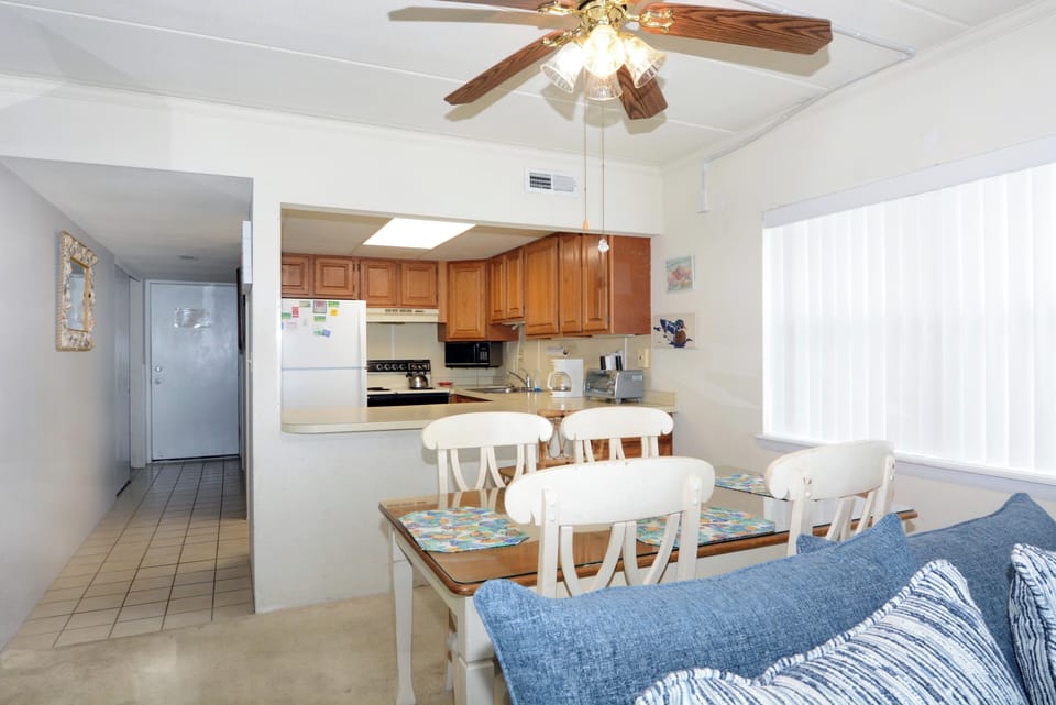 LIVING-AREA