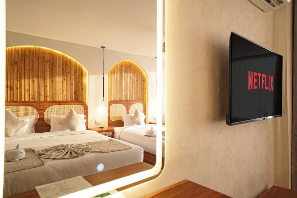 Luxury Double Room | In-room safe, desk, blackout drapes, soundproofing