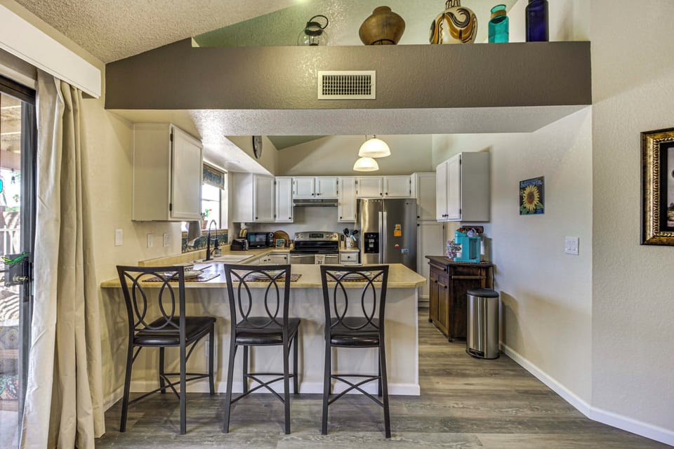 House (3 Bedrooms) | Interior