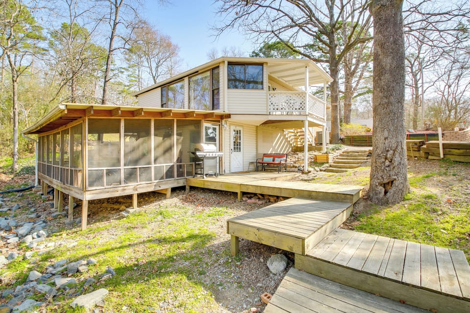 House (3 Bedrooms) | Front of property