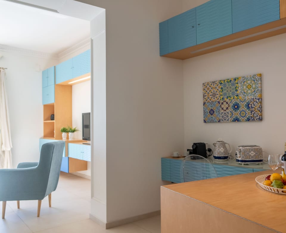 Exclusive Apartment, Balcony, Sea View | Living area