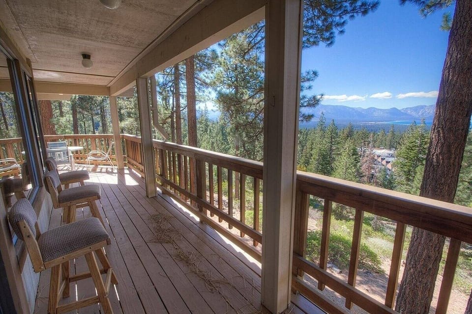 House, 4 Bedrooms | Property grounds