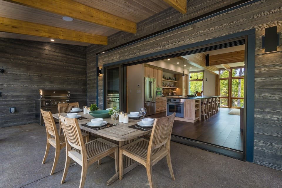 House, 4 Bedrooms | Dining