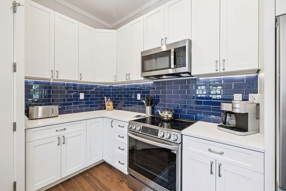 Fully Equipped Chef's Kitchen