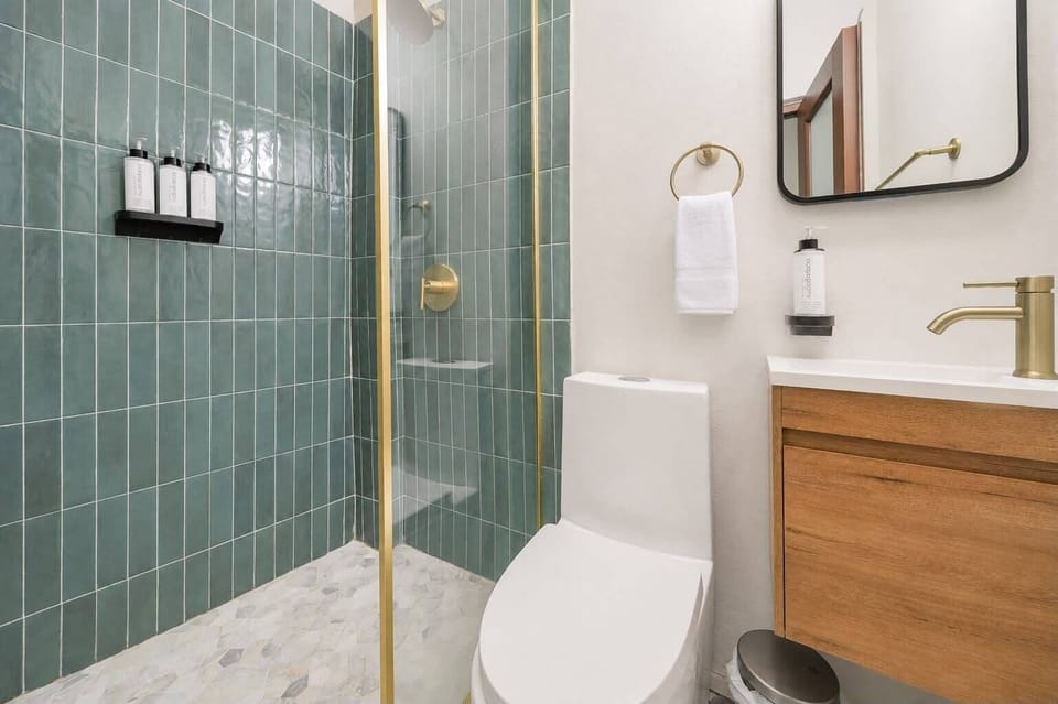 Luxury Double Room, 1 Queen Bed | Bathroom