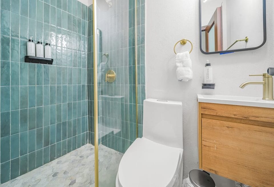Luxury Double Room, 1 Queen Bed | Bathroom