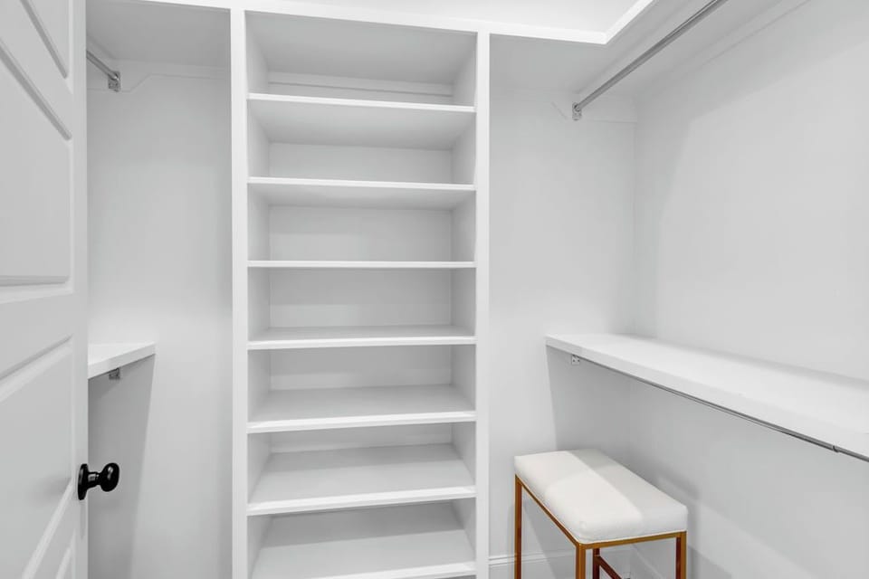 Primary Suite Closet