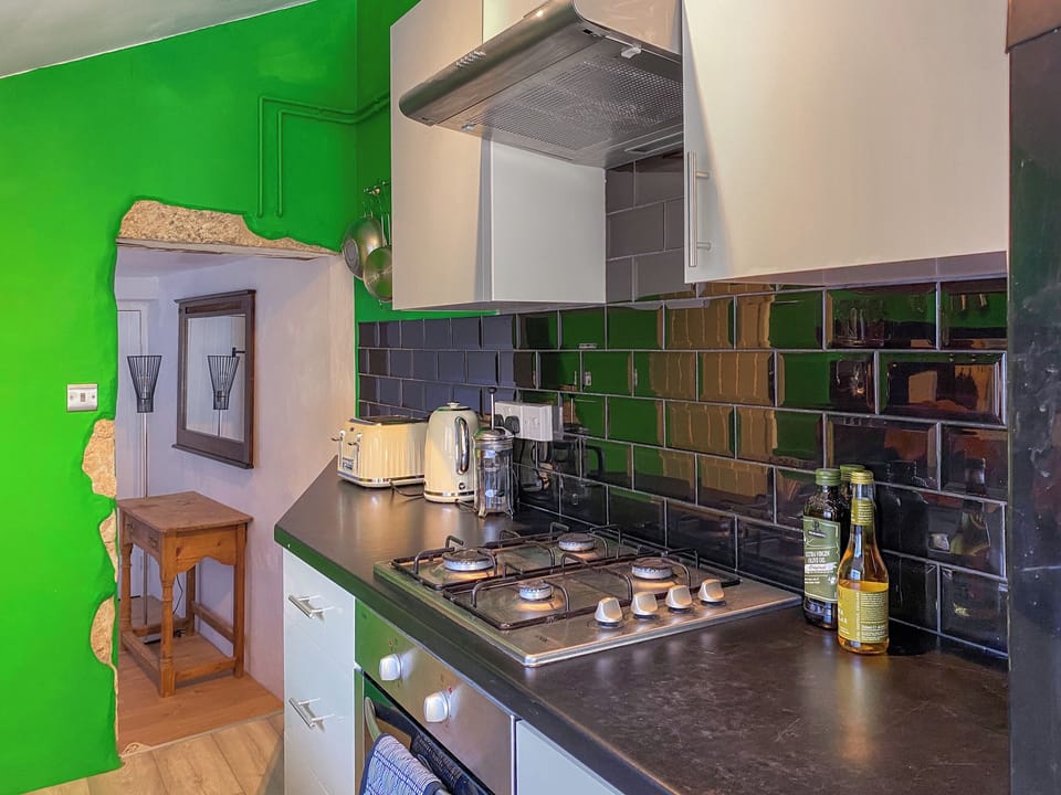 Kitchen | Mallams Art House, Portland, near Weymouth