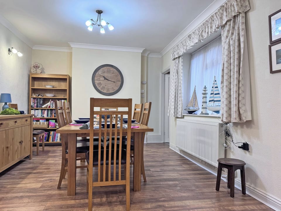Dining room | Seaview Cottage, Amble