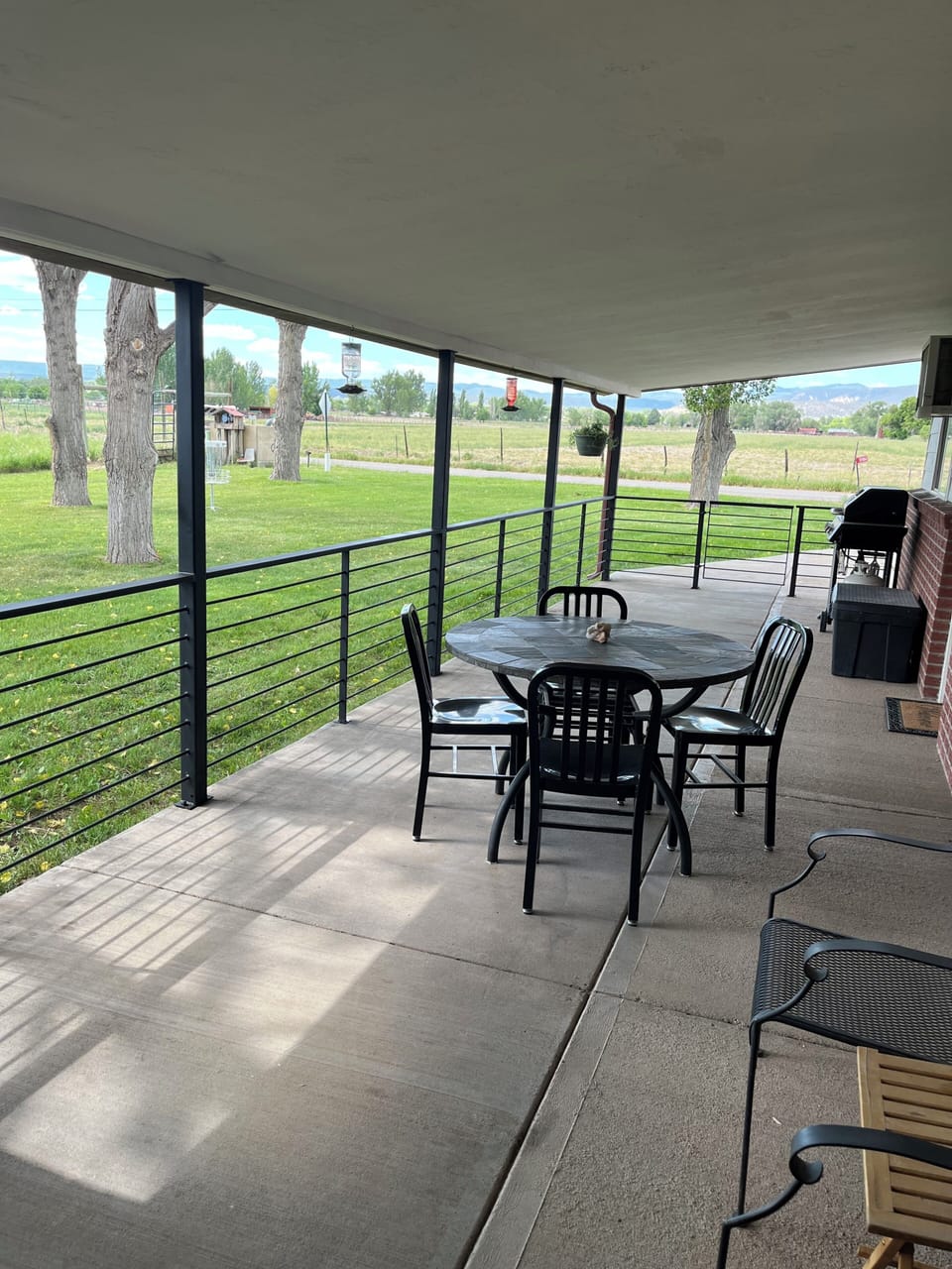 Outdoor seating, patio 