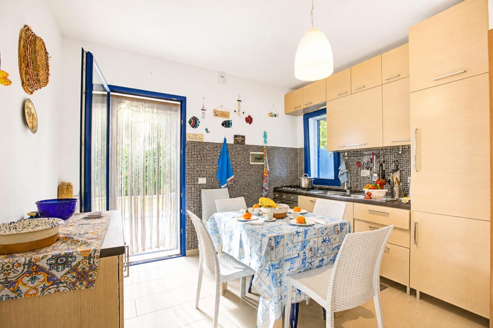 Kitchen and dining area