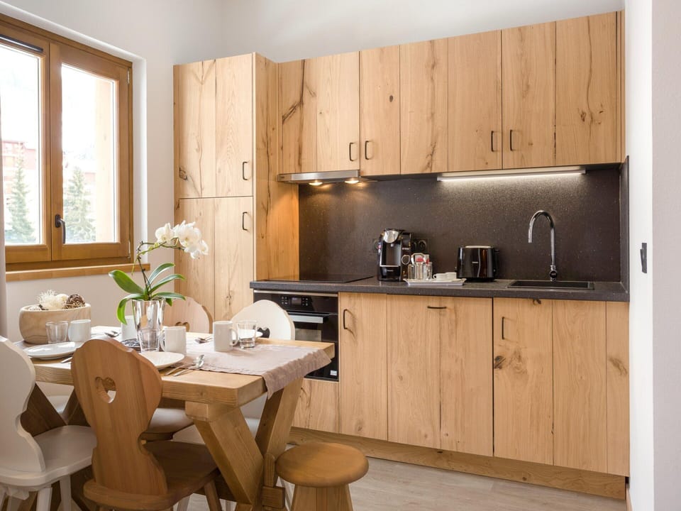 Apartment | Dining
