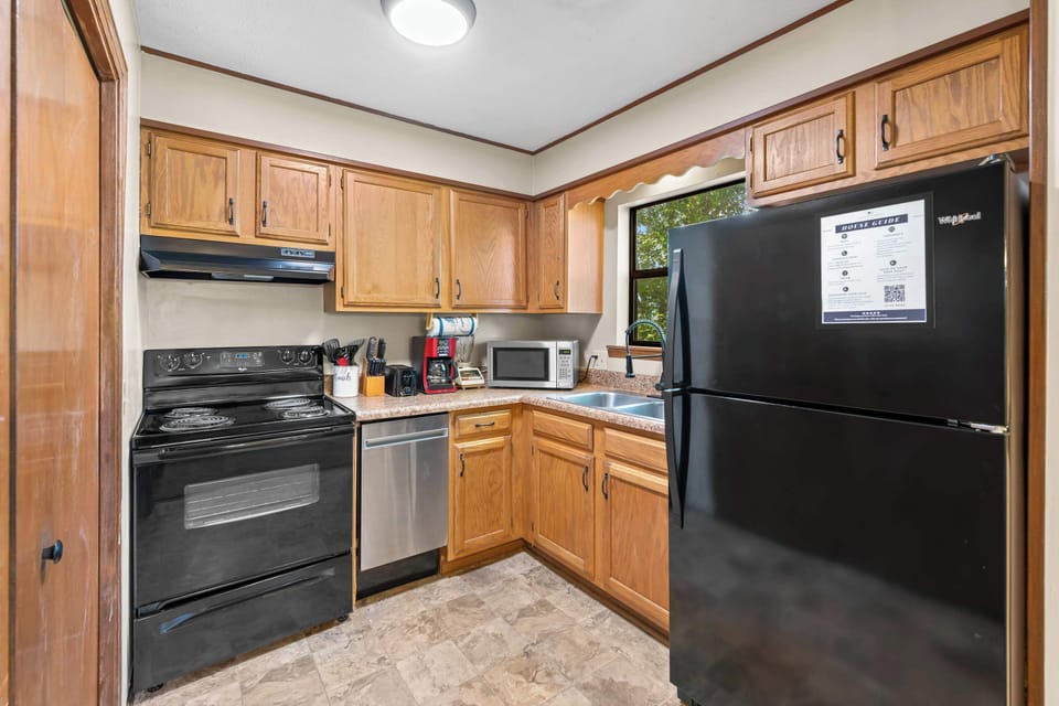 Whether you're cooking a family meal or enjoying a quiet breakfast, our kitchen got you covered.