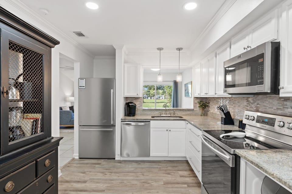 Fully Stocked Kitchen