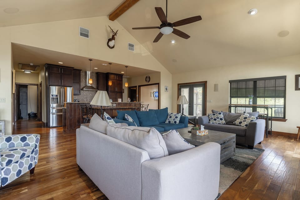 Living Room & Kitchen View