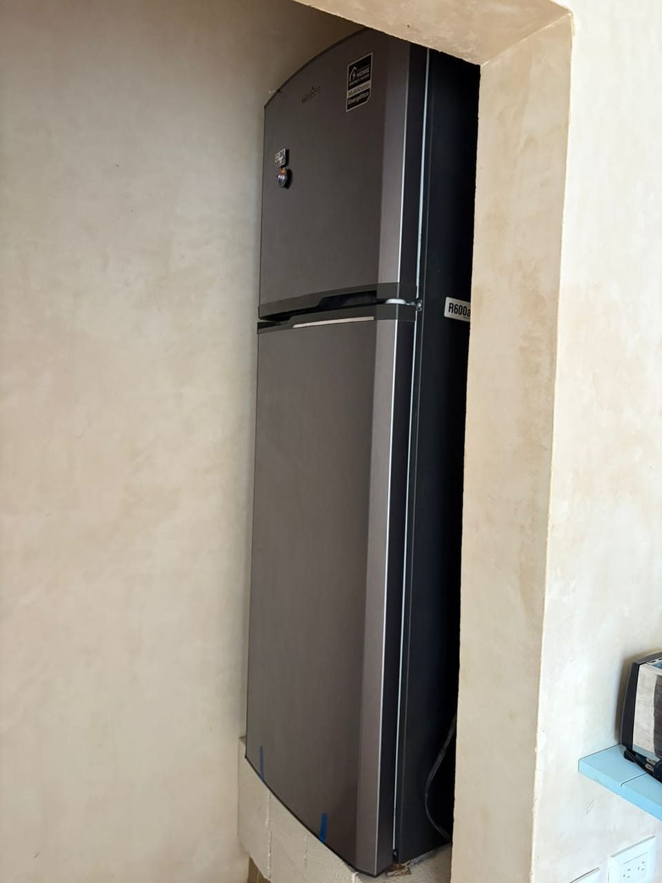 Basic Studio Suite | Private kitchen | Full-size fridge, microwave, coffee/tea maker, blender