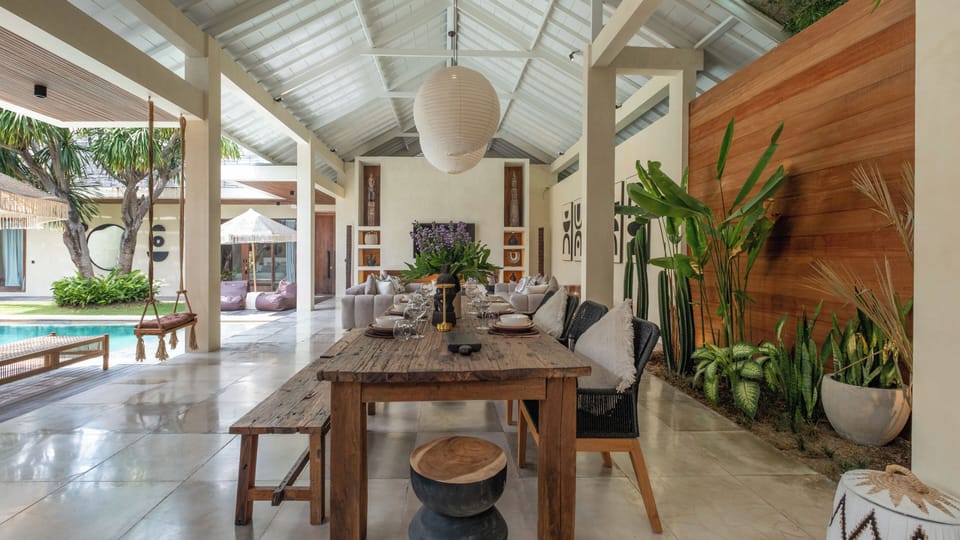 Villa, Pool View | Dining room