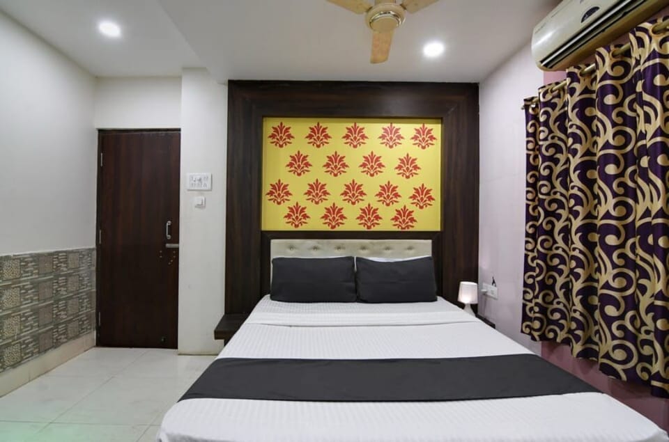 Deluxe Double Room | Desk, soundproofing, WiFi (free)