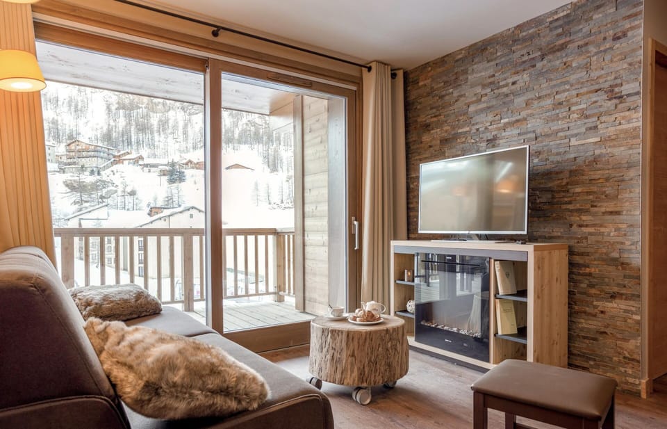 Apartment | Living area