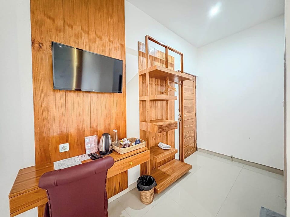 Standard Room | Desk, free WiFi, bed sheets