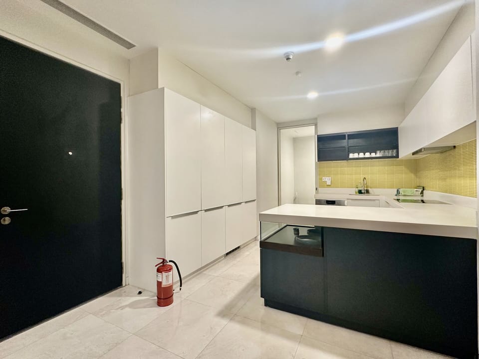3 Bedroom Master Suite - High Floo | Private kitchen | Fridge, microwave