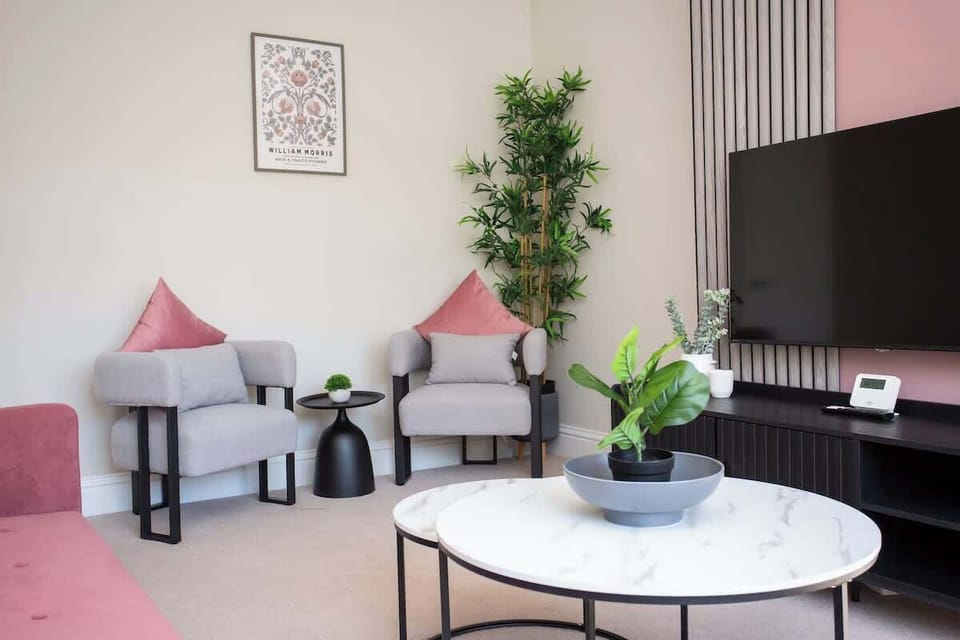 Settle into the plush seating and enjoy the clean, calm atmosphere of this thoughtfully arranged space. A great place to enjoy a morning coffee or an evening glass of wine.