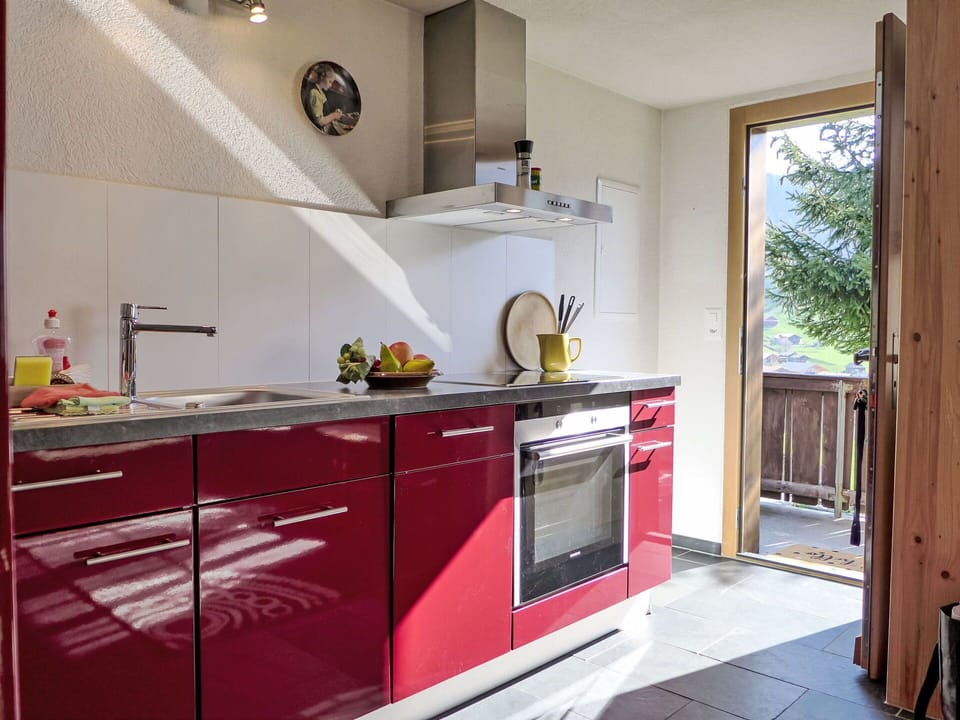 Kitchen Appliance, Kitchen, Major Appliance, Countertop, Cabinetry, Interior Design, Flooring, Furniture, Home Appliance, Sink