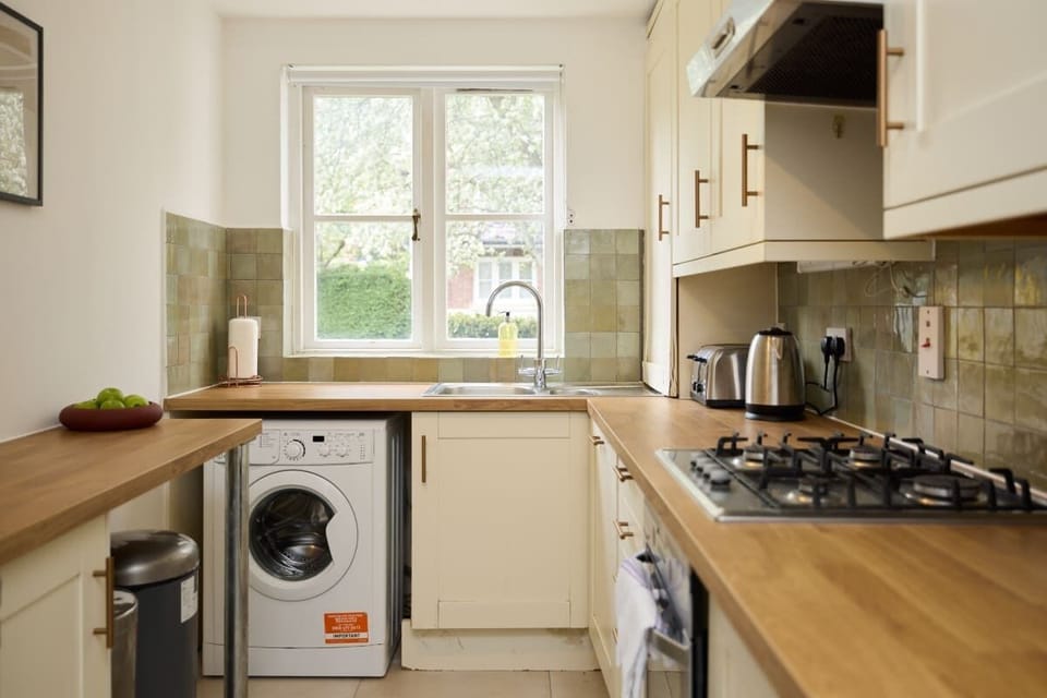 Apartment (2 Bedrooms) | Private kitchen | Fridge, oven, dishwasher