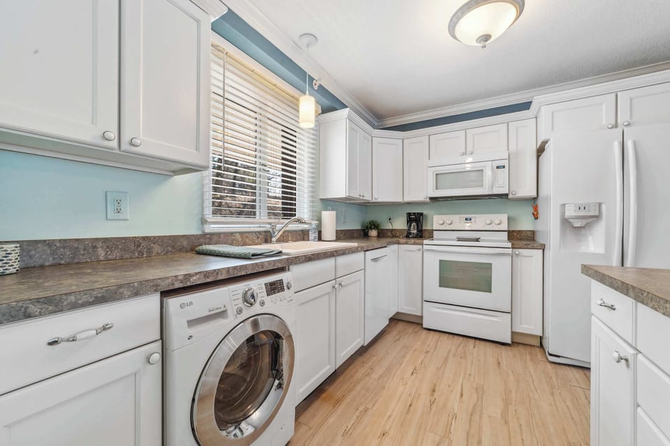 Combo washer and dryer for your use along with all other appliances