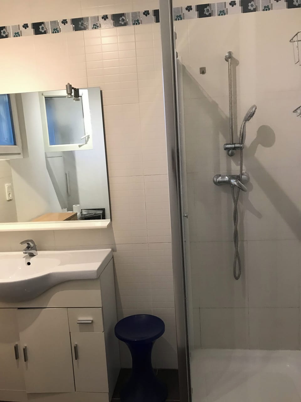Shared Dormitory | Shared bathroom