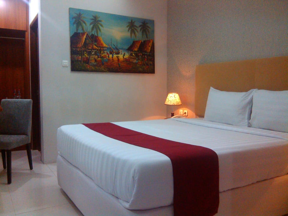 Superior Room, Non Smoking, City View | Premium bedding, desk, rollaway beds (surcharge), WiFi (free)