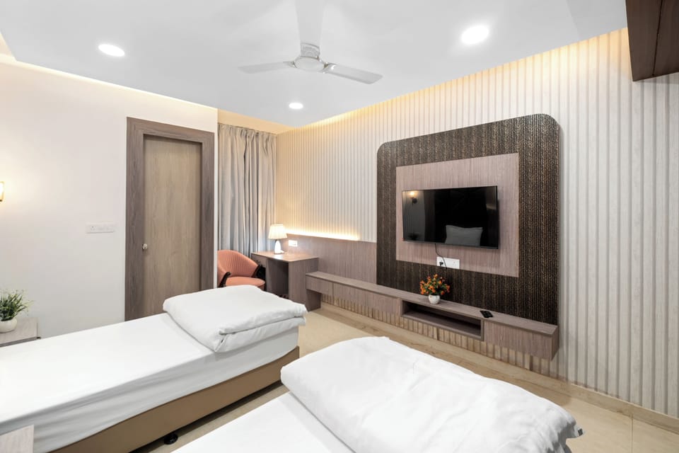 Double or Twin Room | Desk, laptop workspace, iron/ironing board, free WiFi