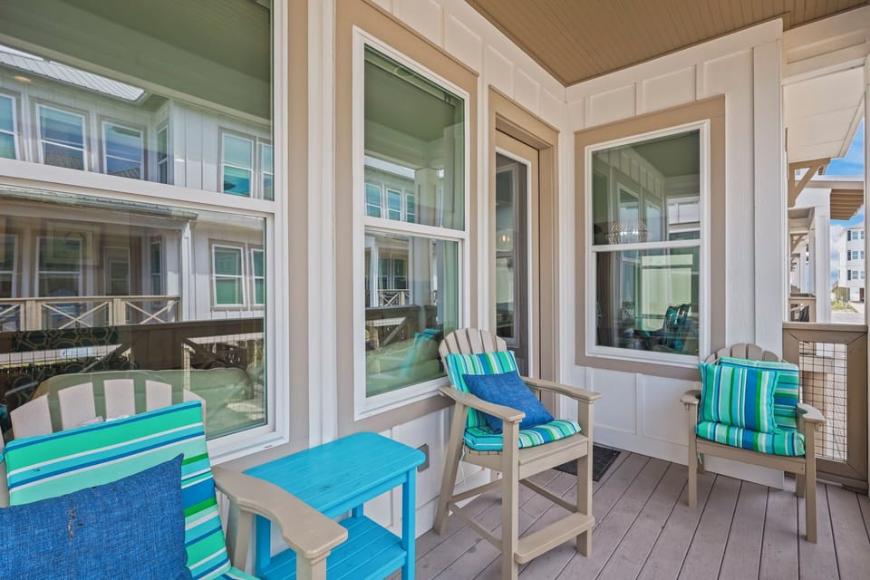 From the balcony, sit and enjoy your coffee and the quiet