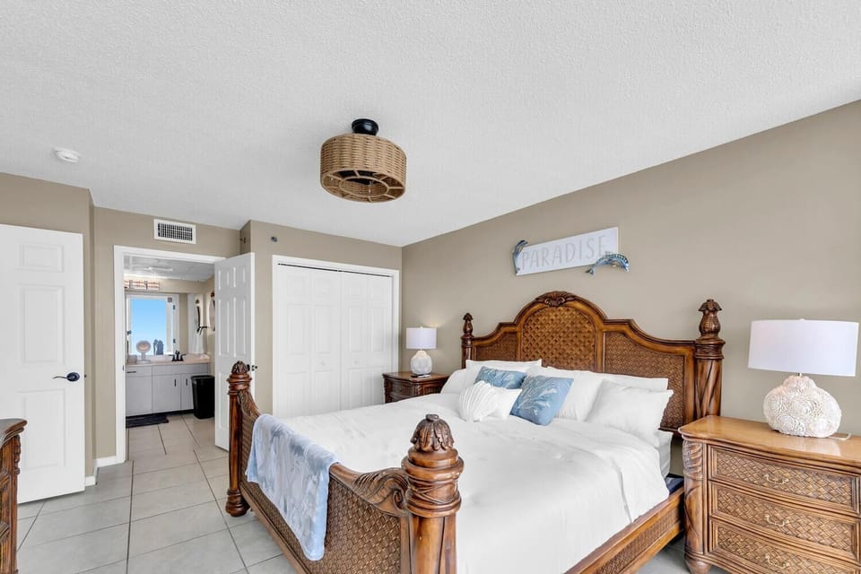 Condo, 1 King Bed with Sofa bed (Long Beach Resort 4-1305)