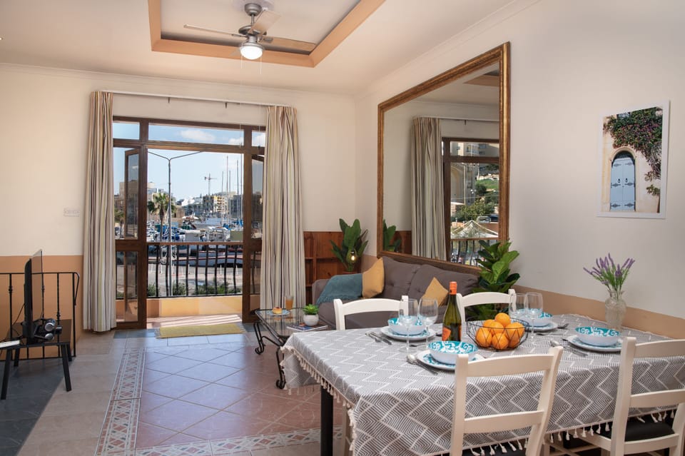 Marsascala guesthouse kitchen 1