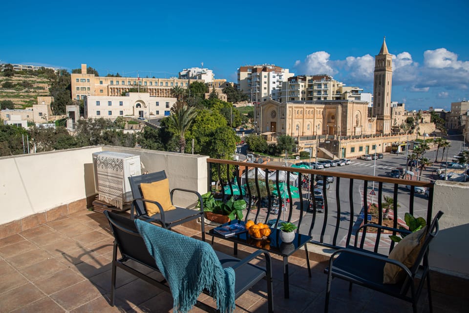 Marsascala guesthouse terrace 3