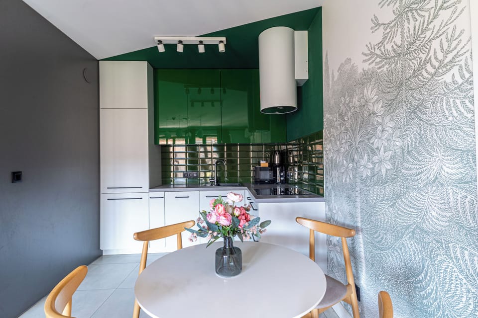 Comfort Studio, Balcony, City View | Private kitchen | Electric kettle, toaster
