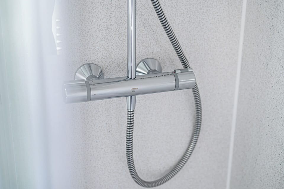 Hand-held showerhead