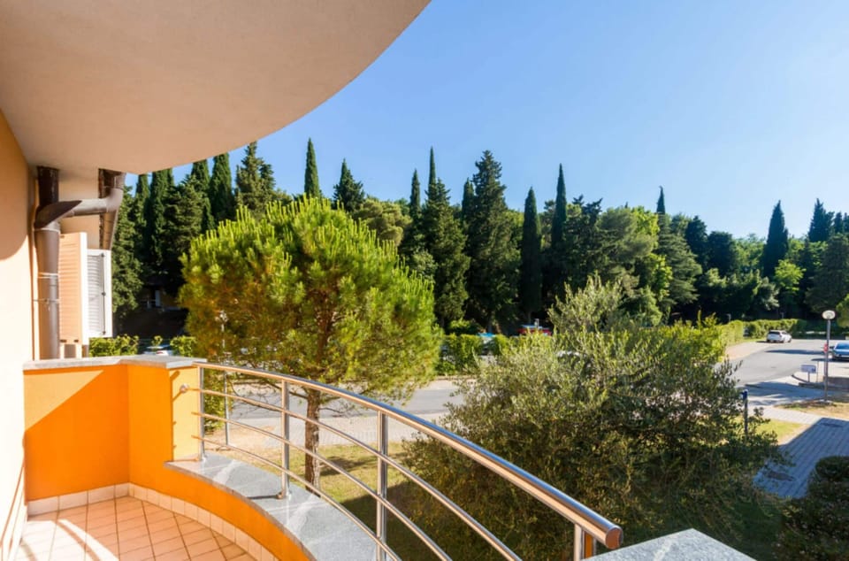 Apartment (Two Bedroom Apartment) | Terrace/patio