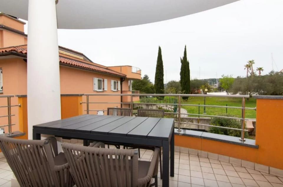 Apartment (Two Bedroom Apartment) | Terrace/patio