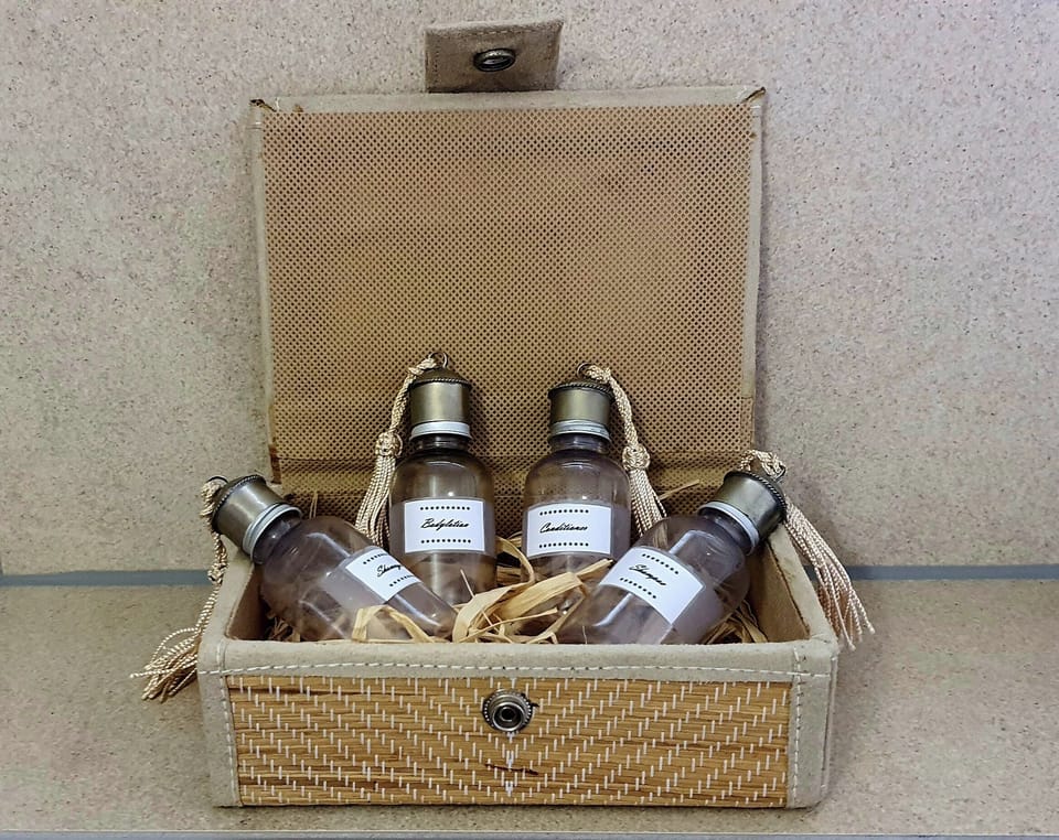 Bathroom amenities