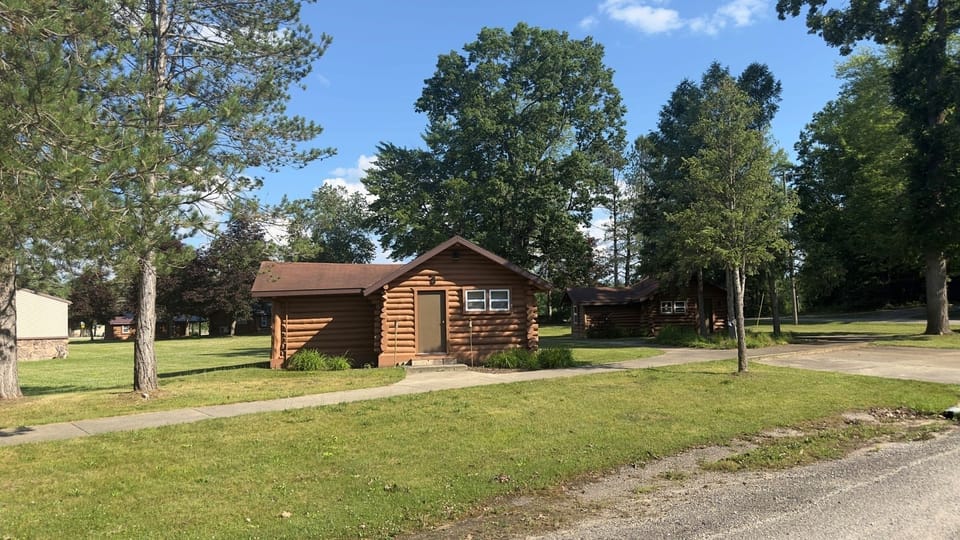 Cabin's exterior