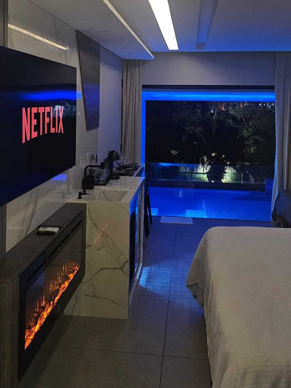 Exclusive Suite, Lanai, Courtyard View | 1 bedroom, free WiFi